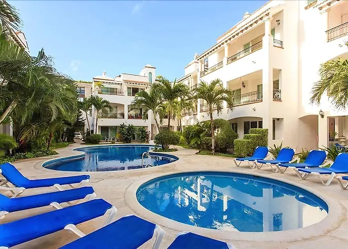 Gaviotas Condo 11 by Kamuvan